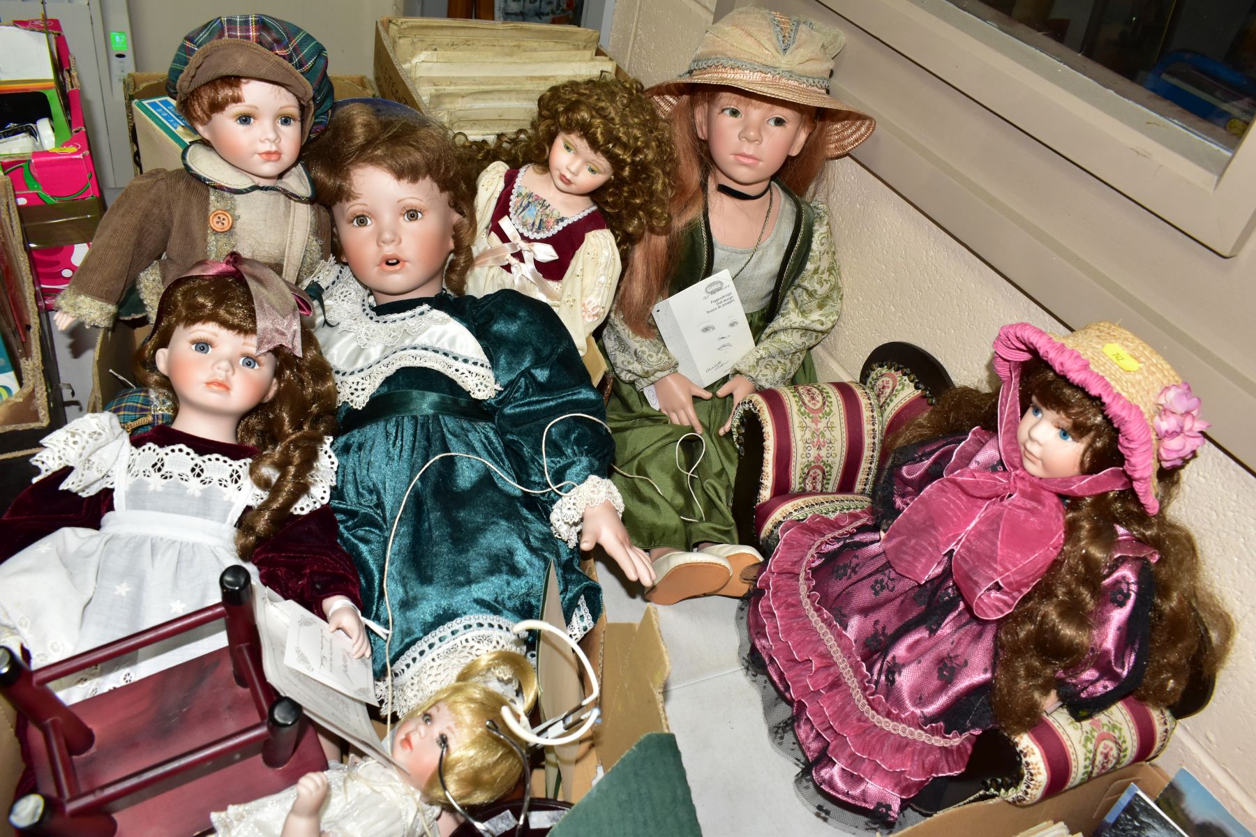 ONE BOX AND LOOSE COLLECTORS DOLLS to include six dolls, some with stands, stool and sofa, makers to - Image 10 of 10