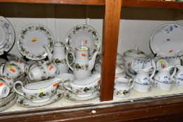 ONE HUNDRED AND NINETEEN PIECES OF ROYAL DOULTON DINNER/TEAWARES IN 'LARCHMONT' TC1019 AND 'MINERVA'