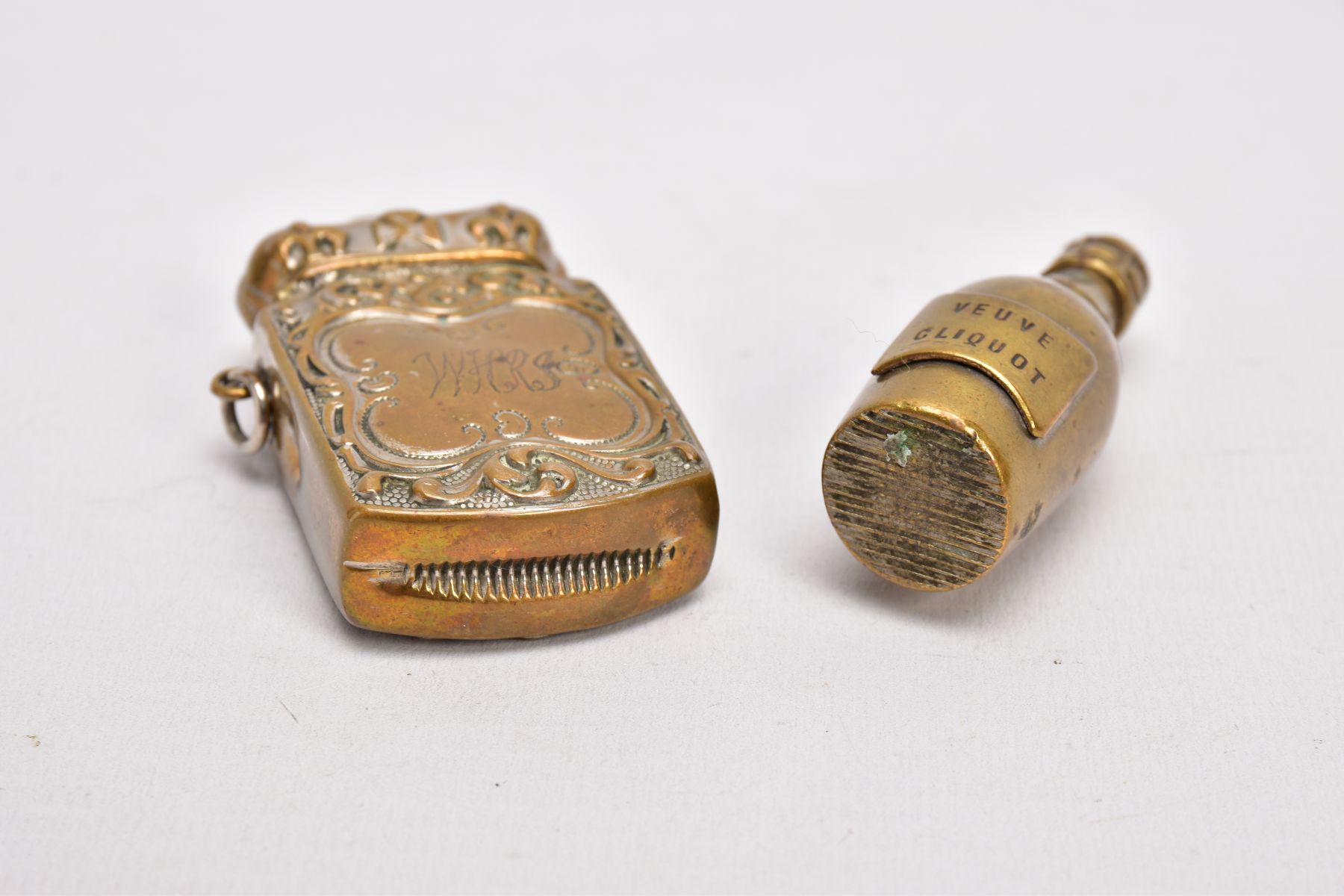 TWO BRASS VESTA CASES, the first in the form of a 'Veuve Cliquot' champagne bottle, hinged at the - Image 4 of 5