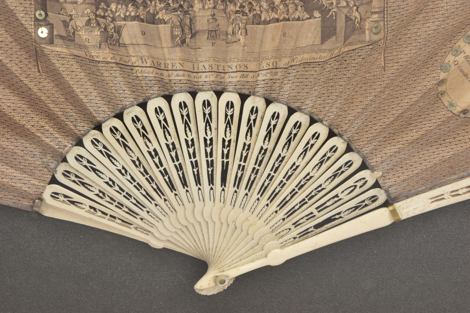 TRIAL OF WARREN HASTINGS, a late 18th Century paper and bone fan, the fan printed with a - Image 6 of 13