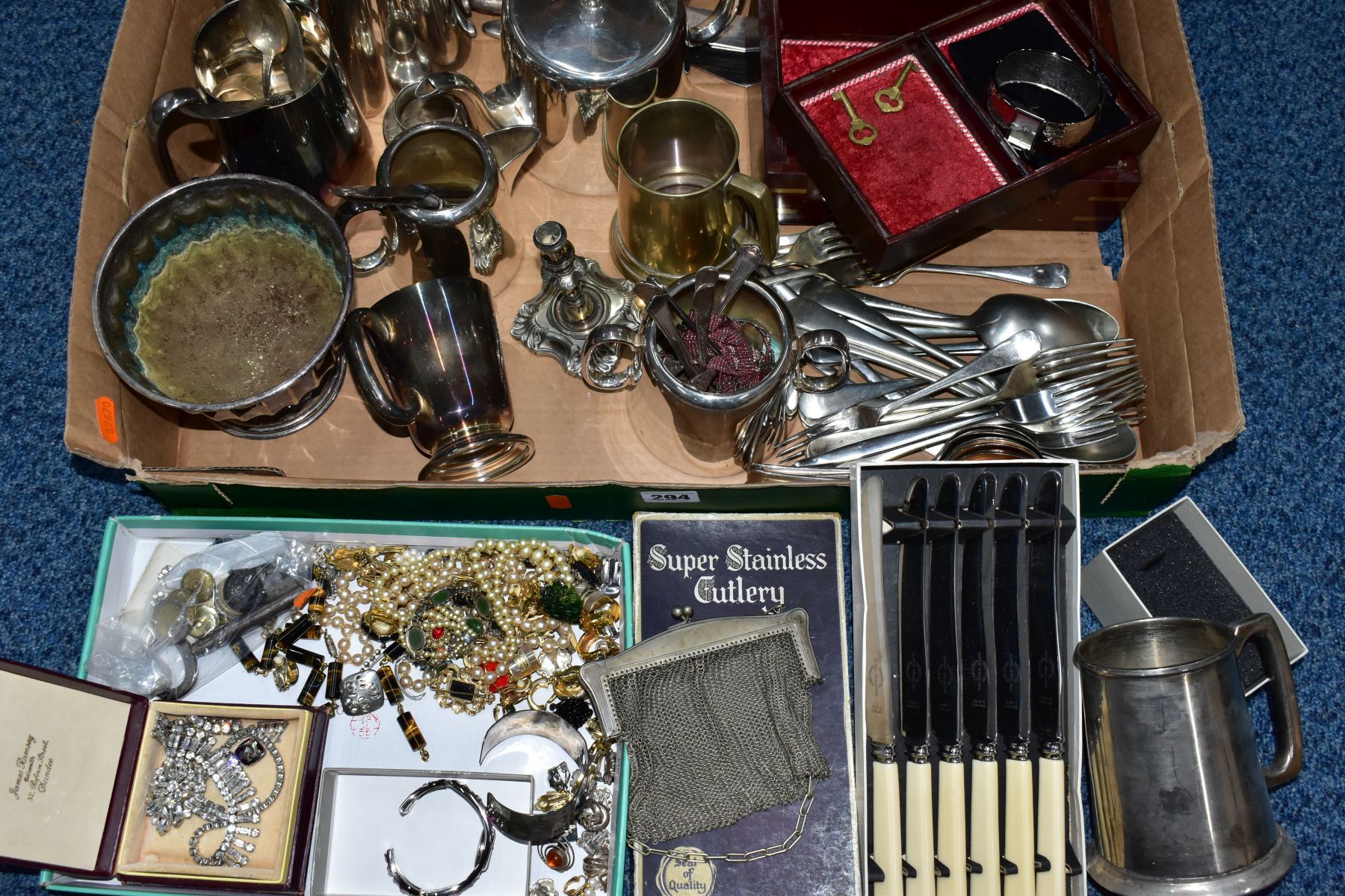 A BOX OF MAINLY SILVER PLATED WARE AND COSTUME JEWELLERY, to include a hinged wooden jewellery