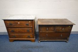 AN EDWARDIAN OAK CHEST OF THREE LONG DRAWERS, with a marble top, width 93cm x depth 45cm x height