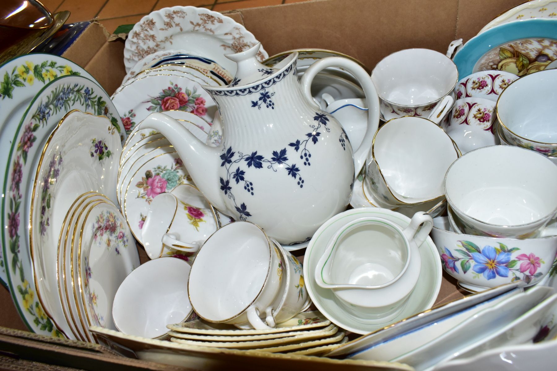 FOUR BOXES OF ASSORTED TEA AND DINNERWARES to include James Kent Ltd Old Foley Chintzware, - Image 11 of 11