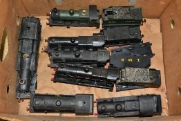 A QUANTITY OF UNBOXED AND ASSORTED 0 GAUGE LOCOMOTIVES, to include a constructed and painted Scorpio