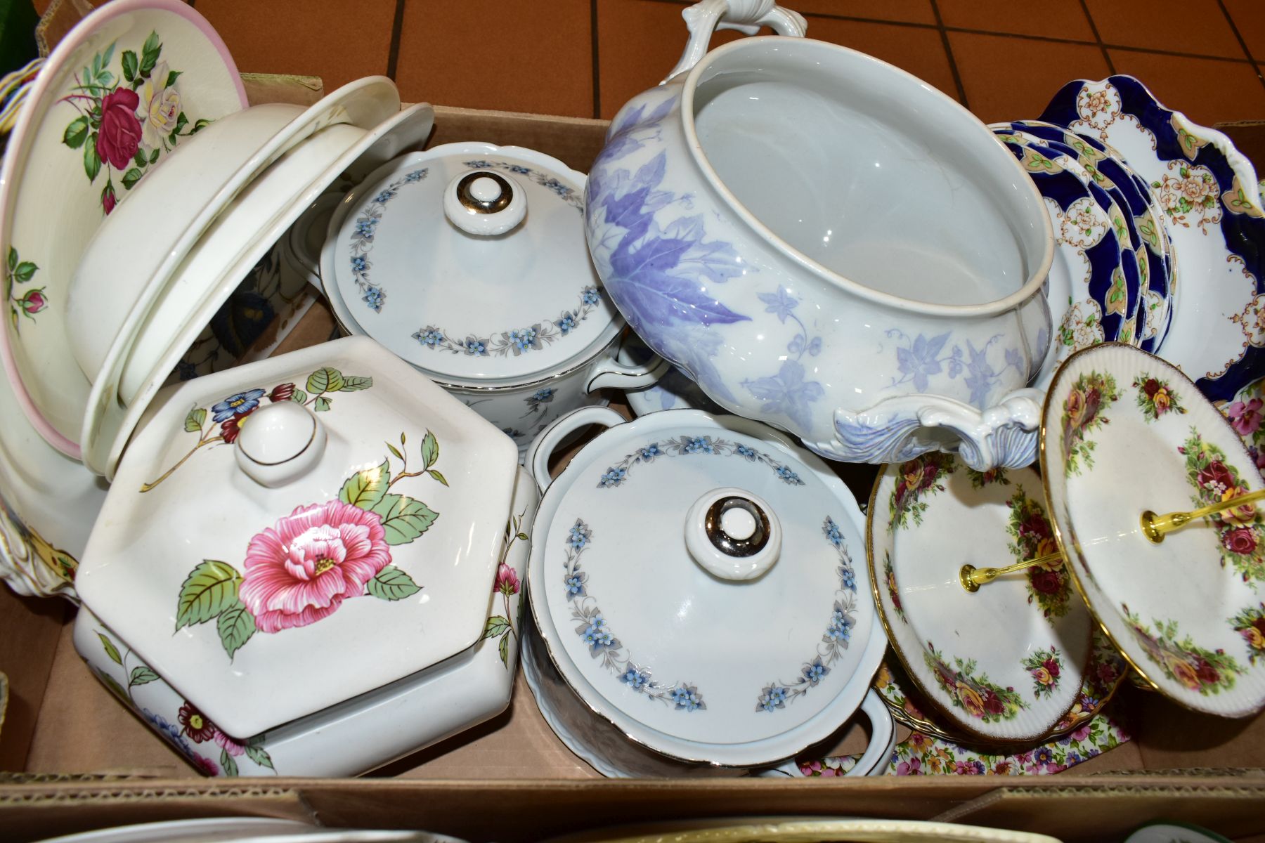 FOUR BOXES OF ASSORTED TEA AND DINNERWARES to include James Kent Ltd Old Foley Chintzware, - Image 6 of 11