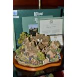 A BOXED LIMITED EDITION LILLIPUT LANE SCULPTURE, Chipping Coombe 779 No 1543/3000, with deeds,