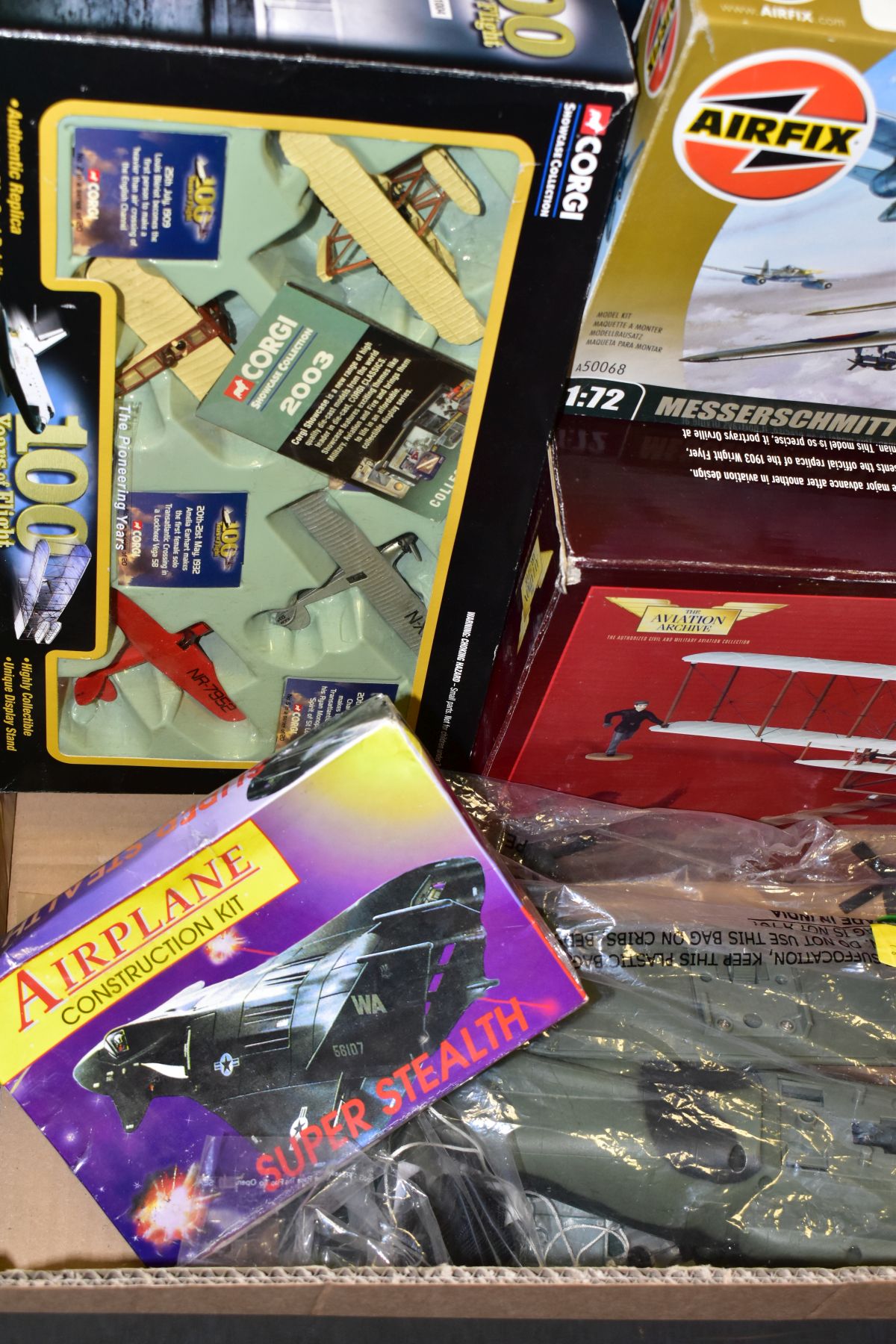 A BOX OF MODEL AIRCRAFT, including a boxed Corgi Showcase Collection 100 years of Flight set - Image 3 of 3