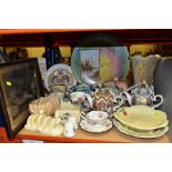 AN ASSORTMENT OF CERAMICS, ETC, to include Sadler teapots Henry VIII, Elizabeth I, Spanish Amada and