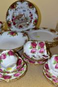 A SMALL COLLECTION OF ROYAL ALBERT OLD COUNTRY ROSES AND OLD ENGLISH ROSE PATTERN ITEMS,