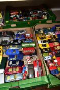 A QUANTITY OF UNBOXED AND ASSORTED RAILWAY DIECAST VEHICLES, Birago, Maisto, Matchbox, Majorette,