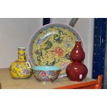 THREE PIECES OF 20TH CENTURY CHINESE POLYCHROME PORCELAIN AND A RED GLAZED DOUBLE GOURD SHAPED VASE,