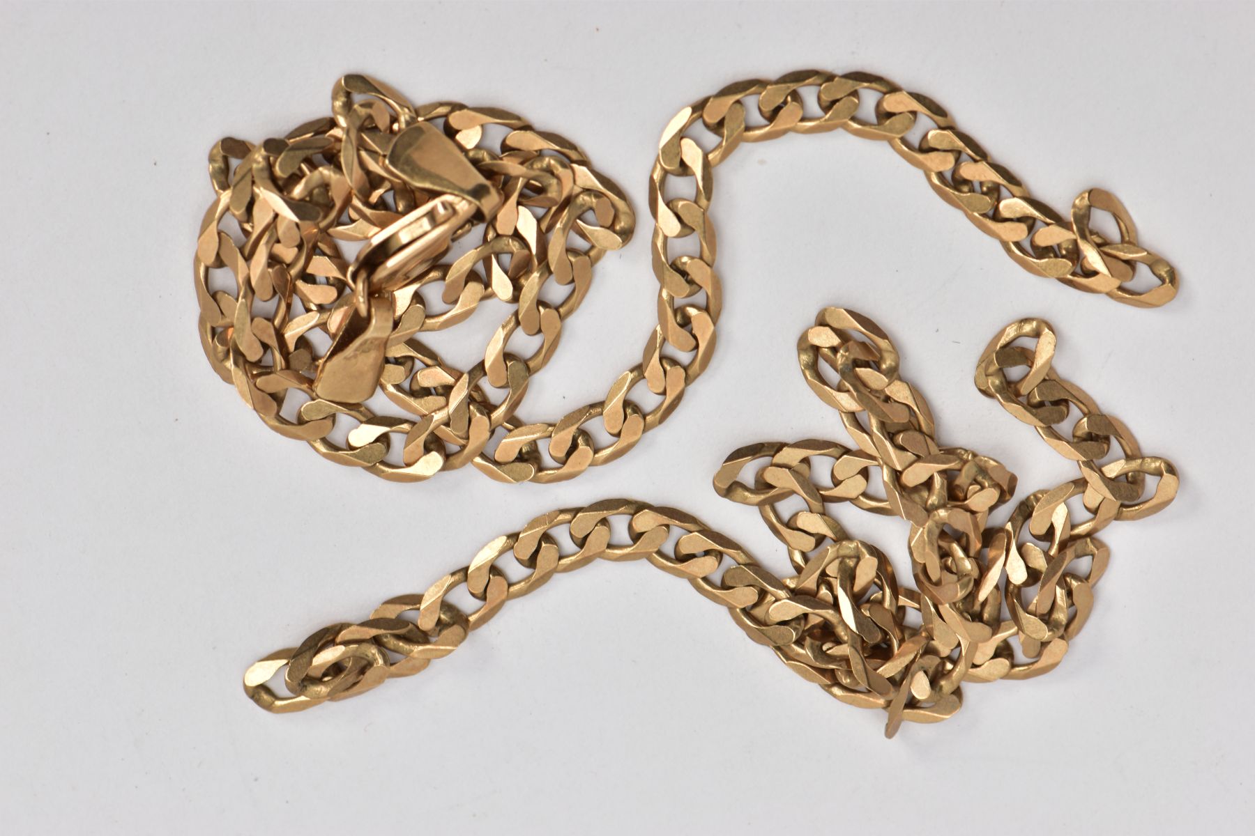 A BROKEN 9CT GOLD CURB LINK CHAIN, hallmarked 9ct gold Sheffield, approximate gross weight 6.6 - Image 2 of 2