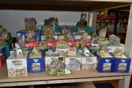 TWENTY SIX LILLIPUT LANE SCULPTURES FROM VARIOUS COLLECTIONS, mostly boxed and with deeds,