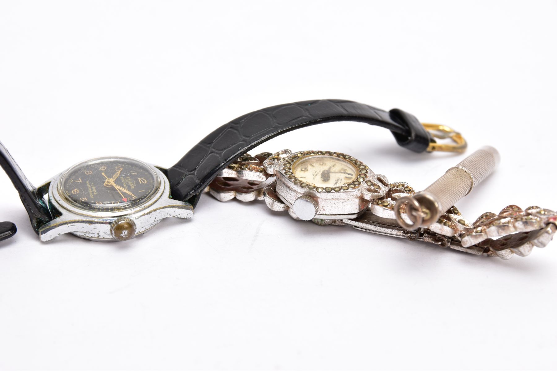 A LADIES 'ENICAR AUTOMATIC' WATCH, A LADIES STAINLESS STEEL MARCASTIE WATCH AND A SILVER CIGAR - Image 3 of 5