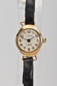 A LADIES 9CT GOLD 'EVERITE' WRISTWATCH, hand wound movement, round silver dial signed 'Everite, 17