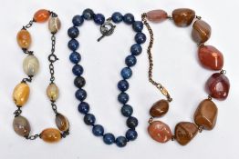 A LAPIS LAZULI BEAD NECKLACE AND TWO AGATE BEAD NECKLACES, the lapis lazuli bead necklace comprising