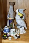 A SMALL GROUP OF 19TH AND 20TH CENTURY COLLECTABLES AND CERAMICS, to include a studio pottery figure
