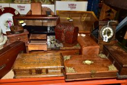 A GROUP OF WOODEN BOXES AND OTHER ITEMS to include a modern box containing a clock, a vintage box