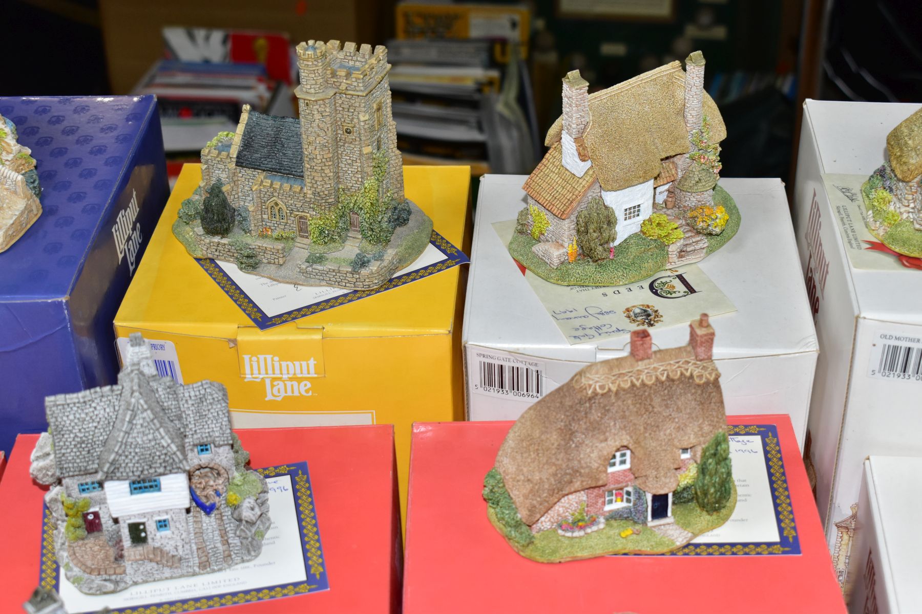 TWENTY SEVEN LILLIPUT LANE SCULPTURES FROM THE SOUTH WEST COLLECTION, mostly boxed and with deeds - Image 3 of 13