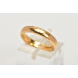 A 22CT GOLD BAND RING, a D-shape band ring, 22ct hallmark for Birmingham 1925, ring size K, width