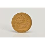 A GEORGE V HALF SOVEREIGN, dated 1913, diameter 19mm, approximate gross weight 3.9 grams