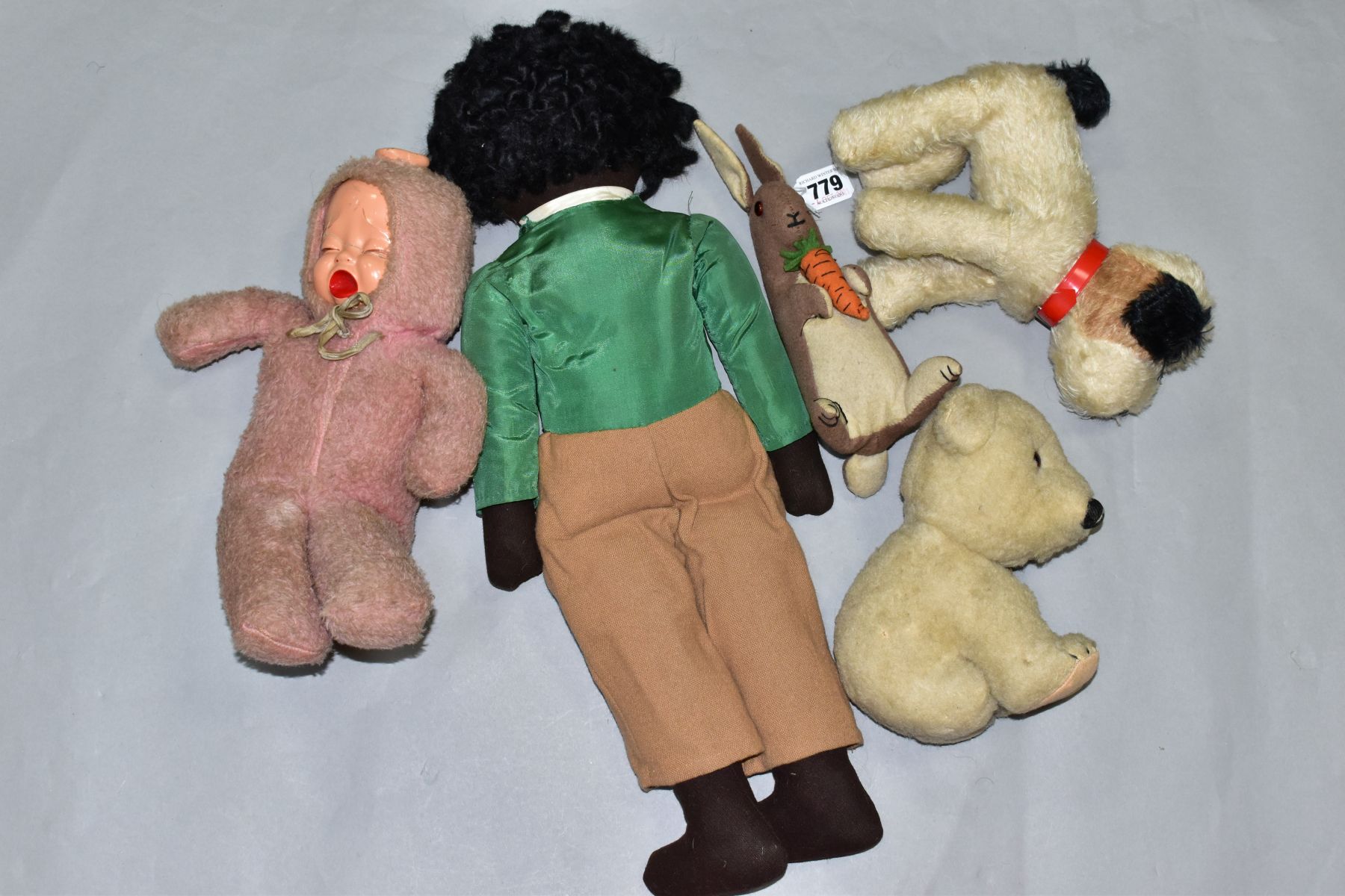 A QUANTITY OF ASSORTED DOLLS AND SOFT TOYS, to include Chad Valley Polar Bear, Hygenic Toys label to - Image 4 of 5