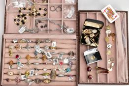 A THREE TIER JEWELLERY BOX WITH CONTENTS, A BOX OF CUFFLINKS AND LIGHTERS, the brown jewellery box