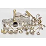 A SELECTION OF SILVER AND WHITE METAL ITEMS, to include two glass and silver lidded vanity jars, one