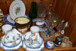 A GROUP OF CERAMICS AND GLASSWARES, to include eighteen pieces of Grafton China 'Alton' teawares,