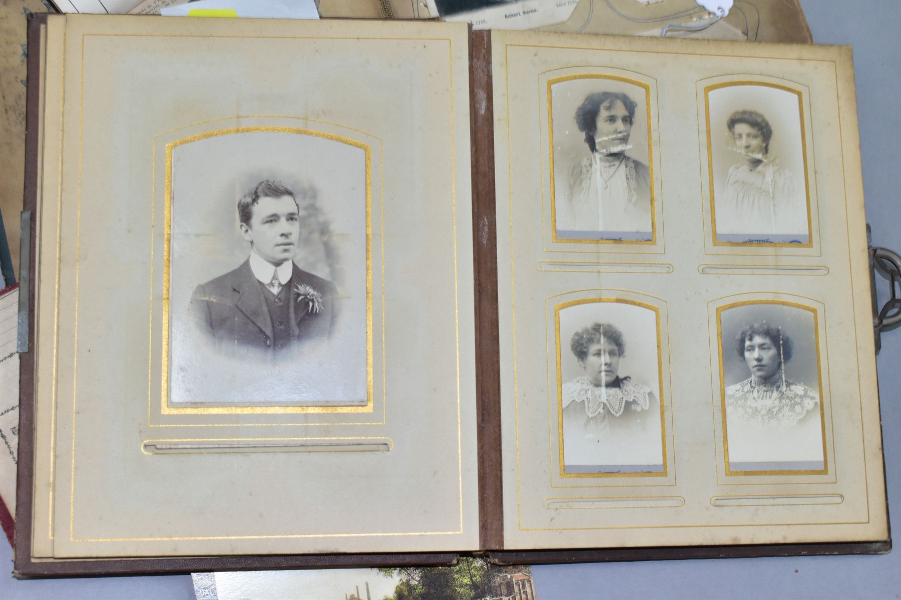 EPHEMERA, a collection of postcards in one album and one box, the album featuring Edwardian / - Bild 4 aus 13