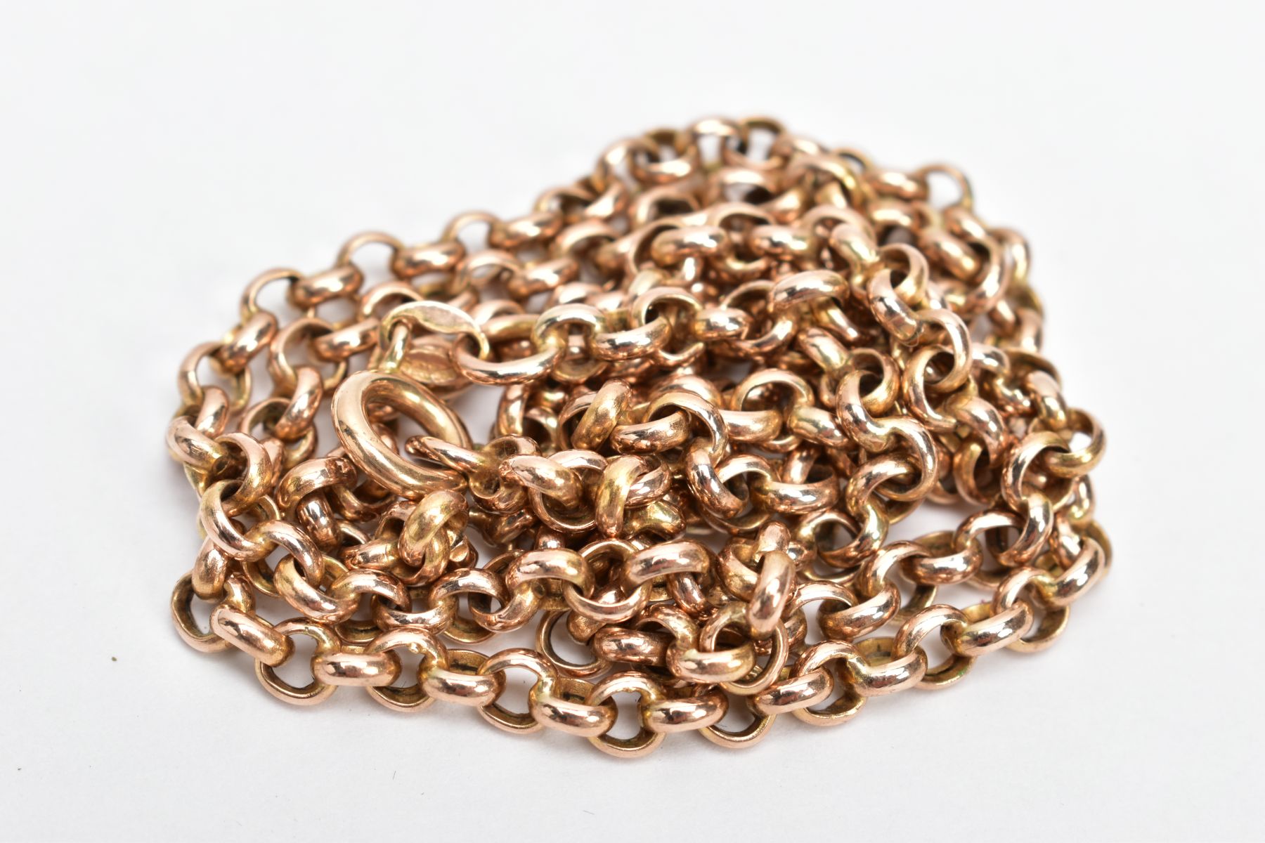 A 9CT GOLD BELCHER LINK CHAIN, fitted with a spring clasp, hallmarked 9ct gold London import, length - Bild 2 aus 2