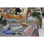 A QUANTITY OF N GAUGE MODEL RAILWAY ITEMS, to include baseboard with oval of track, width