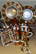 BURTONDALE IMARI PATTERN CERAMICS, comprising teapot and five cups, nine 28cm plates of different