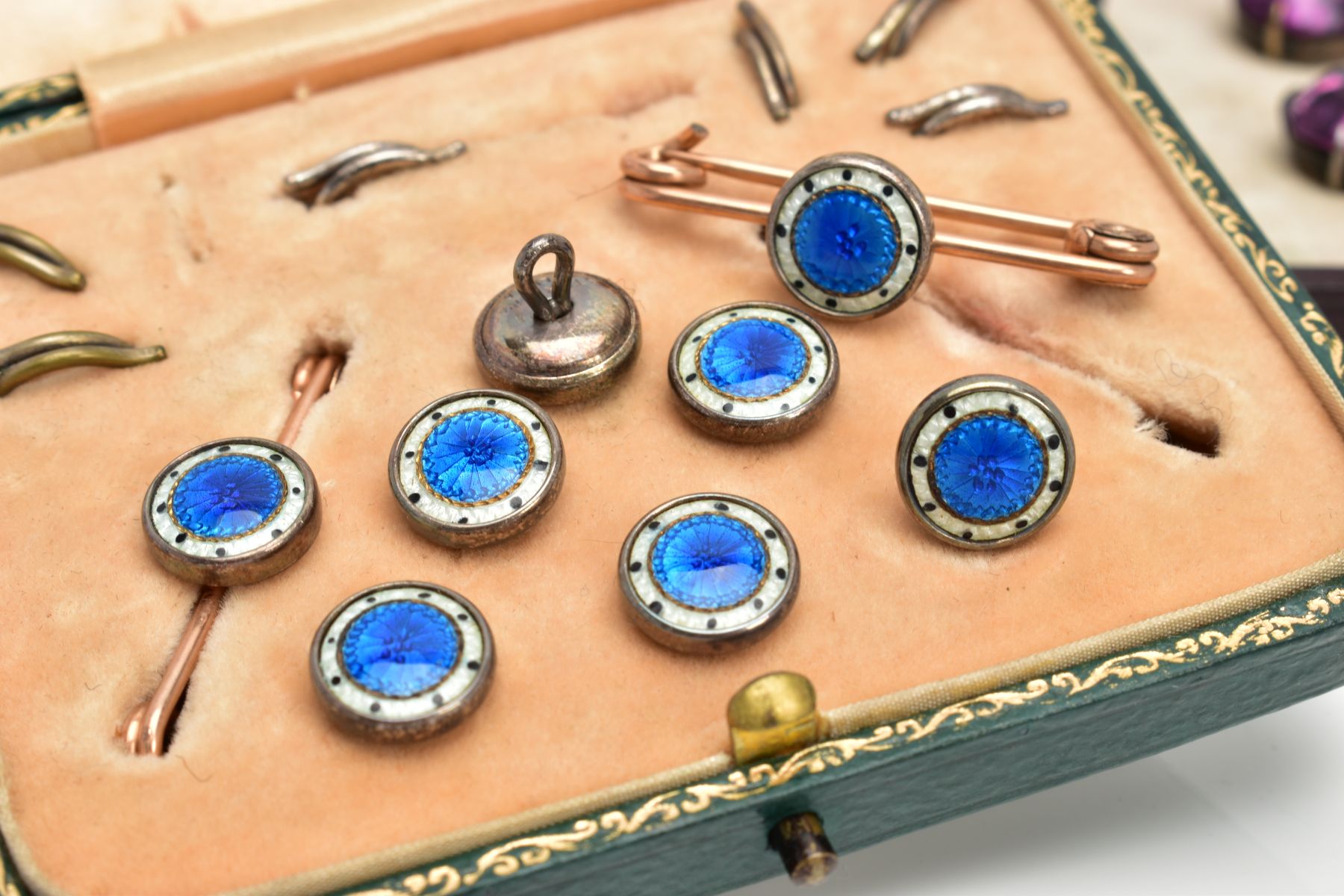 TWO CASED SETS OF DRESS STUDS, the first a set of six silver enamelled studs, each of a circular - Image 4 of 5