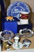 A SMALL GROUP OF CERAMICS AND GLASS, comprising two miniature Herend trinkets (vase, height 6cm