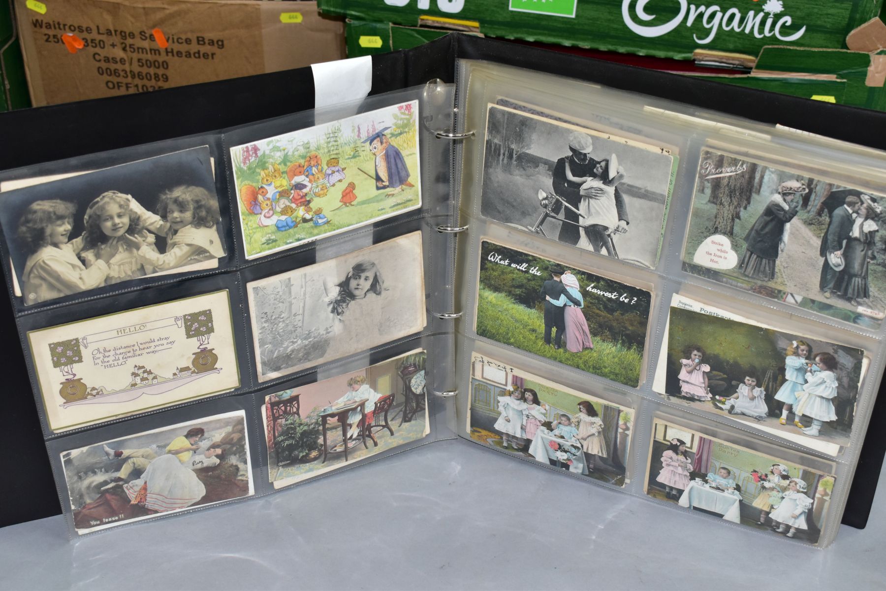 POSTCARDS, approximately 405 postcards in one album, featuring early 20th century examples depicting - Bild 2 aus 8