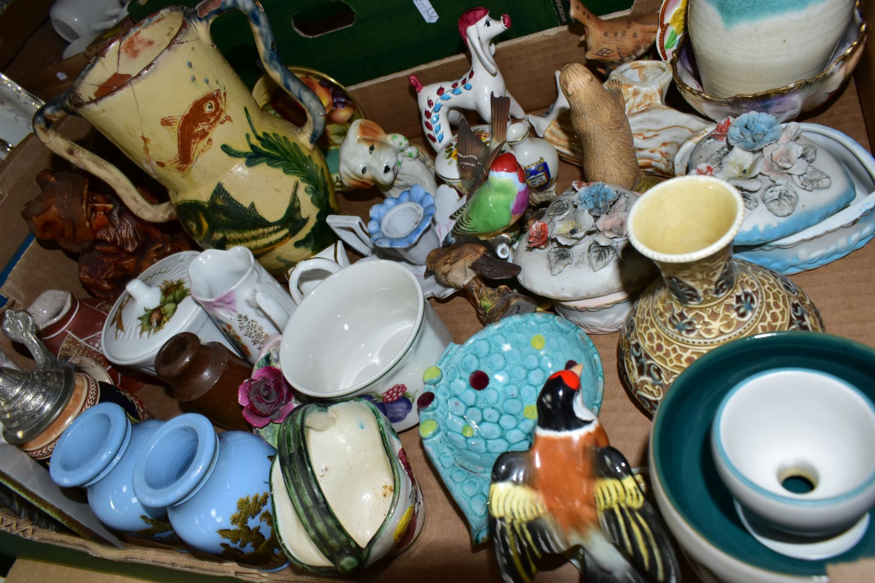 SIX BOXES AND LOOSE OF GLASSWARE AND CERAMICS, including a Zsolnay Pecs vase, model no 2821, crack - Image 11 of 15