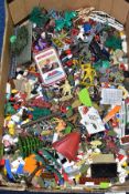 A QUANTITY OF UNBOXED AND ASSORTED PLAYWORN PLASTIC FIGURES, ETC, to include Britains, Herald,