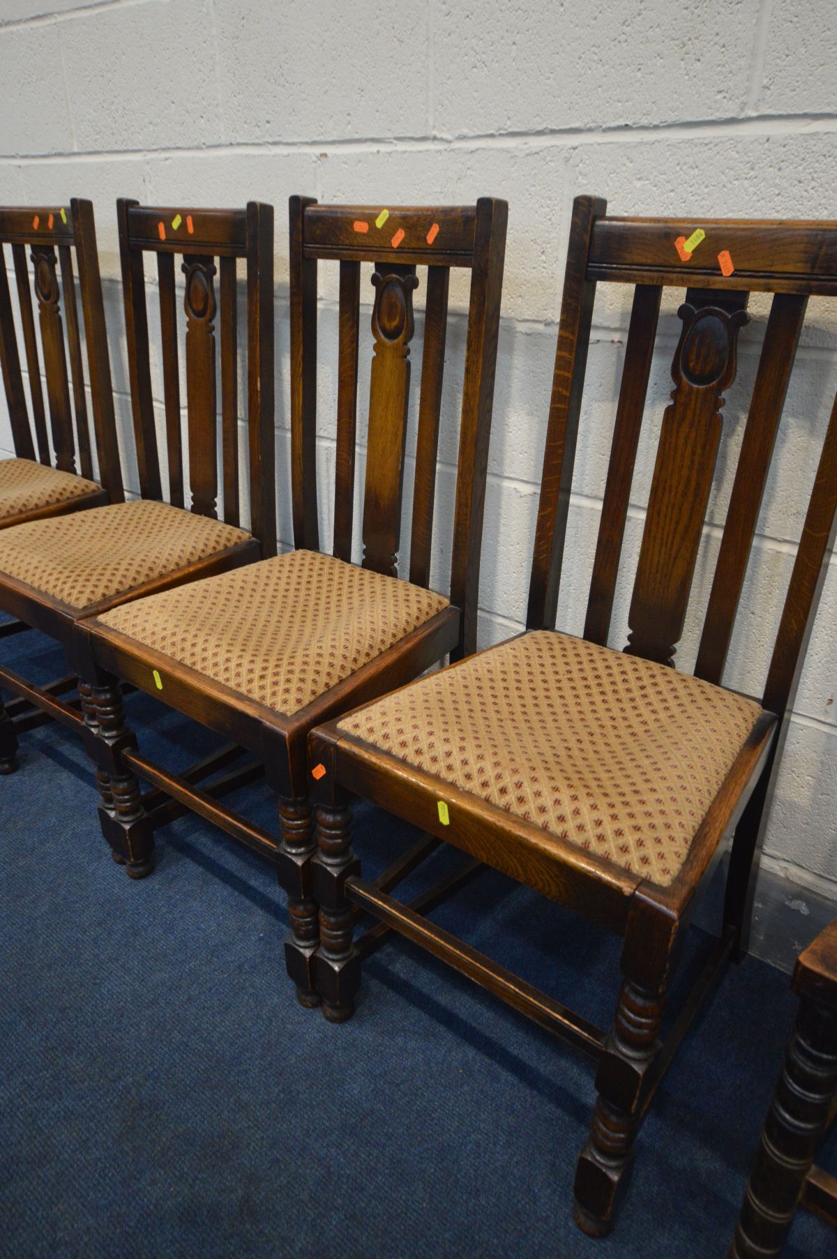 A PAIR OF CARVED OAK HALL CHAIRS, along with a set of four oak dining chair (6) - Image 4 of 4