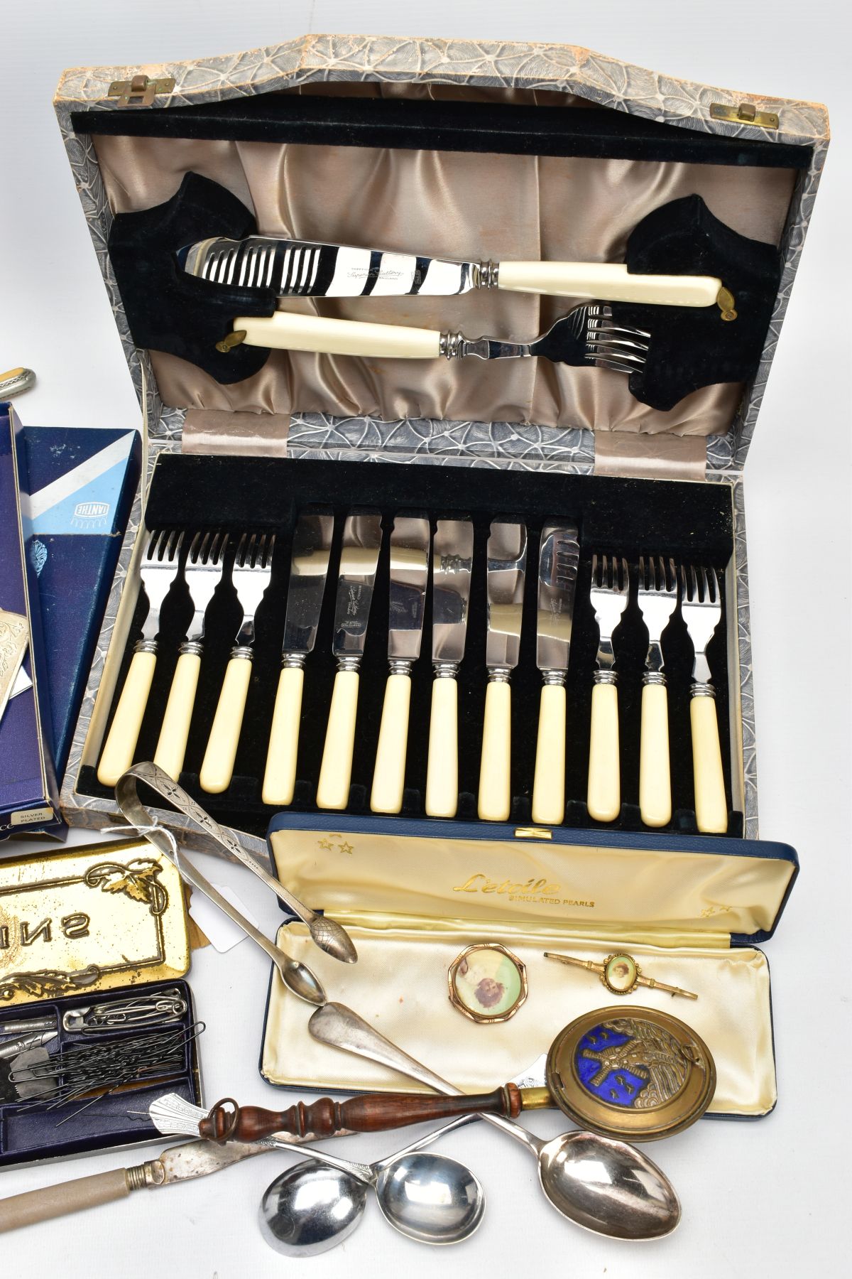 A BOX OF ASSORTED CUTLERY AND ITEMS, to include a pair of George III, bright cut sugar tongs, - Image 2 of 8