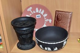 THREE PIECES OF WEDGWOOD JASPERWARE/BLACK BASALT AND A LATE 19TH CENTURY BROWN GLAZED WEDGWOOD TILE,