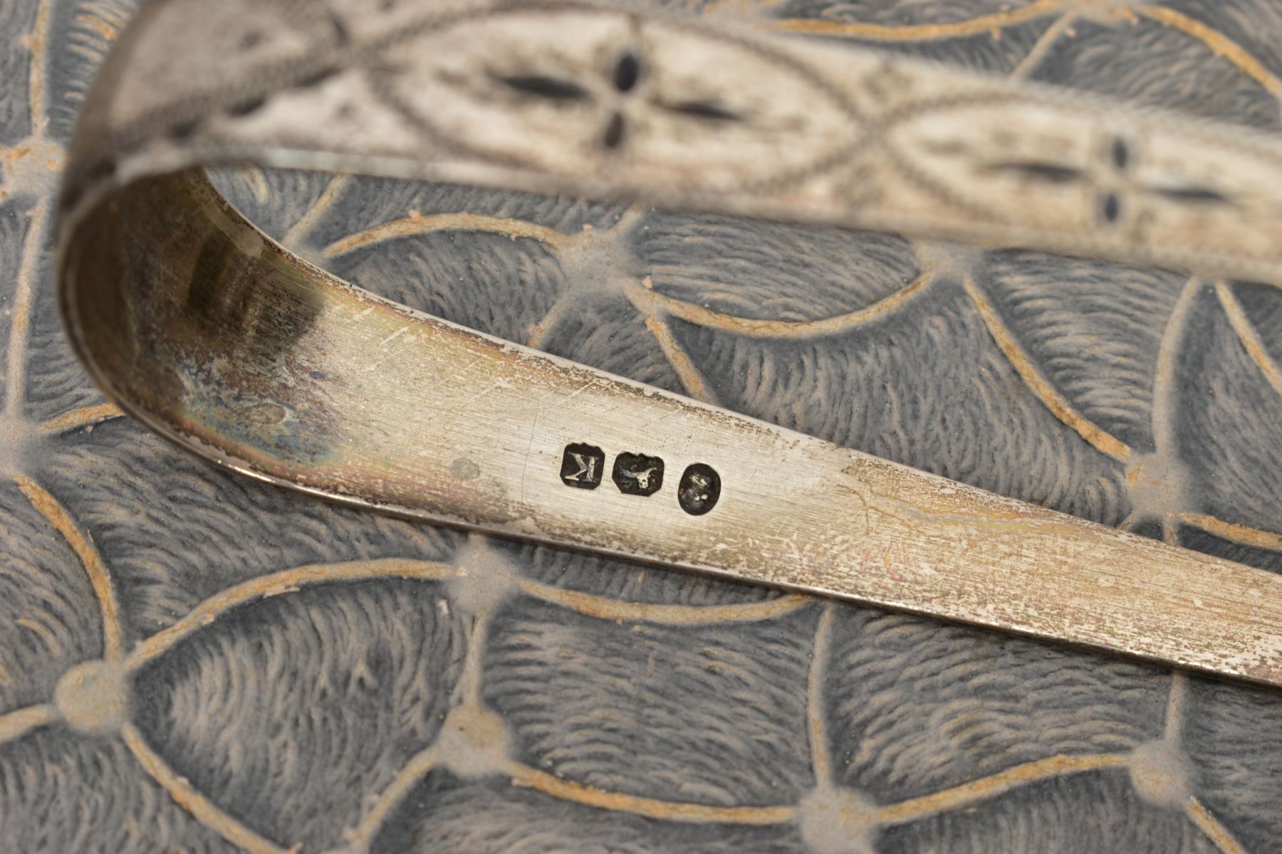 A BOX OF ASSORTED CUTLERY AND ITEMS, to include a pair of George III, bright cut sugar tongs, - Image 8 of 8