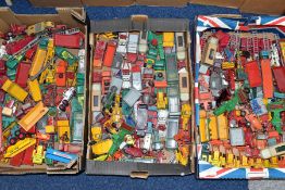 A QUANTITY OF UNBOXED AND ASSORTED PLAYWORN DIECAST VHIECLES, majority are Matchbox Major Pack and