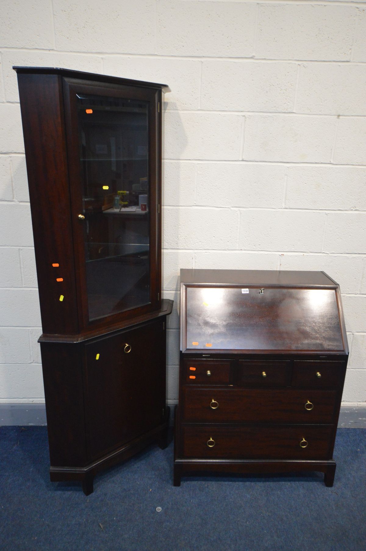 A STAG MINSTREL BUREAU (key) width 75cm x depth 44cm x height 98cm, and a matching corner