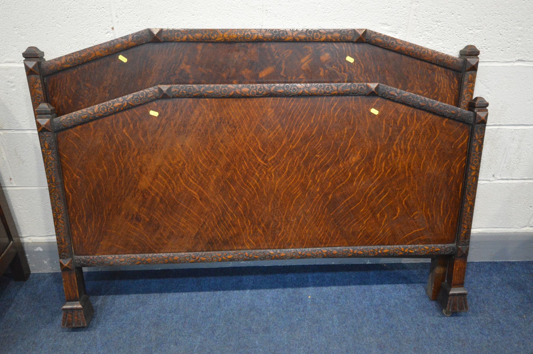 AN 1940'S OAK TWO PIECE BEDROOM SUITE, comprising a chest of four long drawers, width 76cm x depth - Image 2 of 4