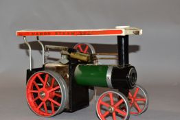 AN UNBOXED MAMOD LIVE STEAM TRACTION ENGINE, No. TE1, not tested, playworn condition and has been