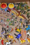 A QUANTITY OF ASSORTED TIMPO, BRITAINS AND OTHER PLASTIC KNIGHTS, SOLDIERS AND OTHER FIGURES, to