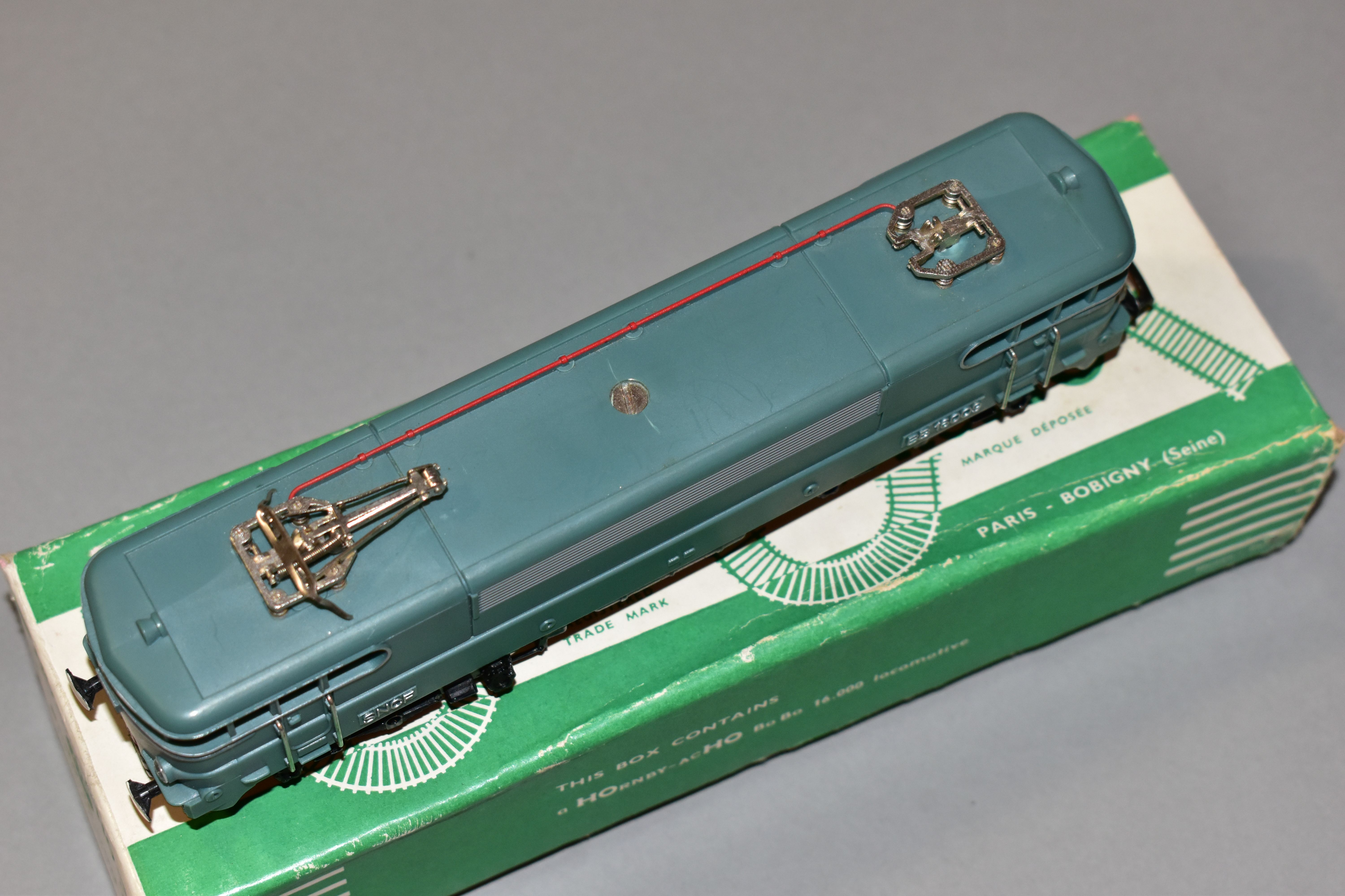 A BOXED HORNBY ACHO BB 16 000 CLASS ELECTRIC LOCOMOTIVE, No.BB16009, S.N.C.F. green livery (638), - Image 5 of 5