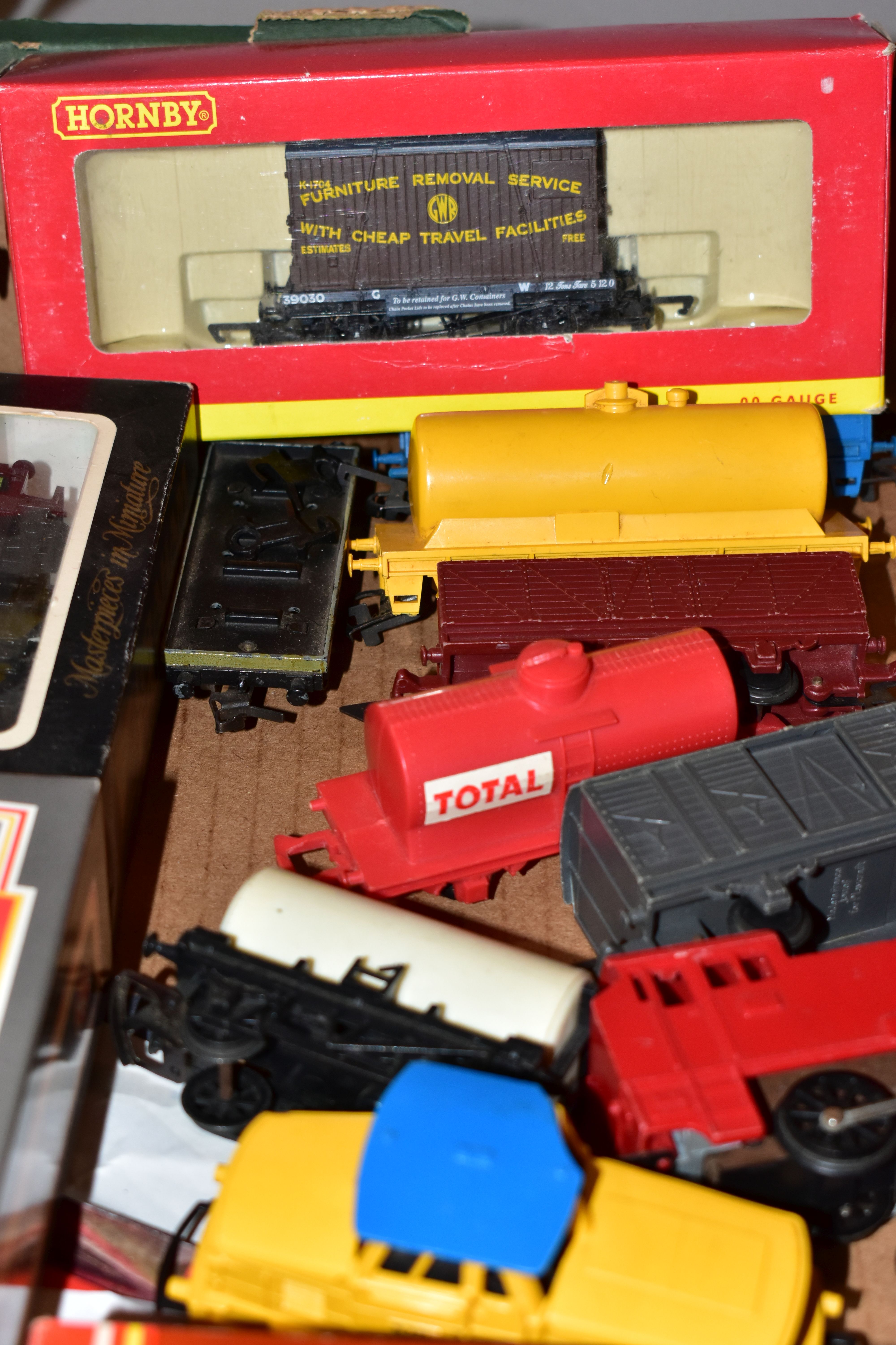 A QUANTITY OF BOXED AND UNBOXED OO/HO GAUGE LOCOMOTIVES AND ROLLING STOCK, locomotives are Tri- - Image 2 of 4