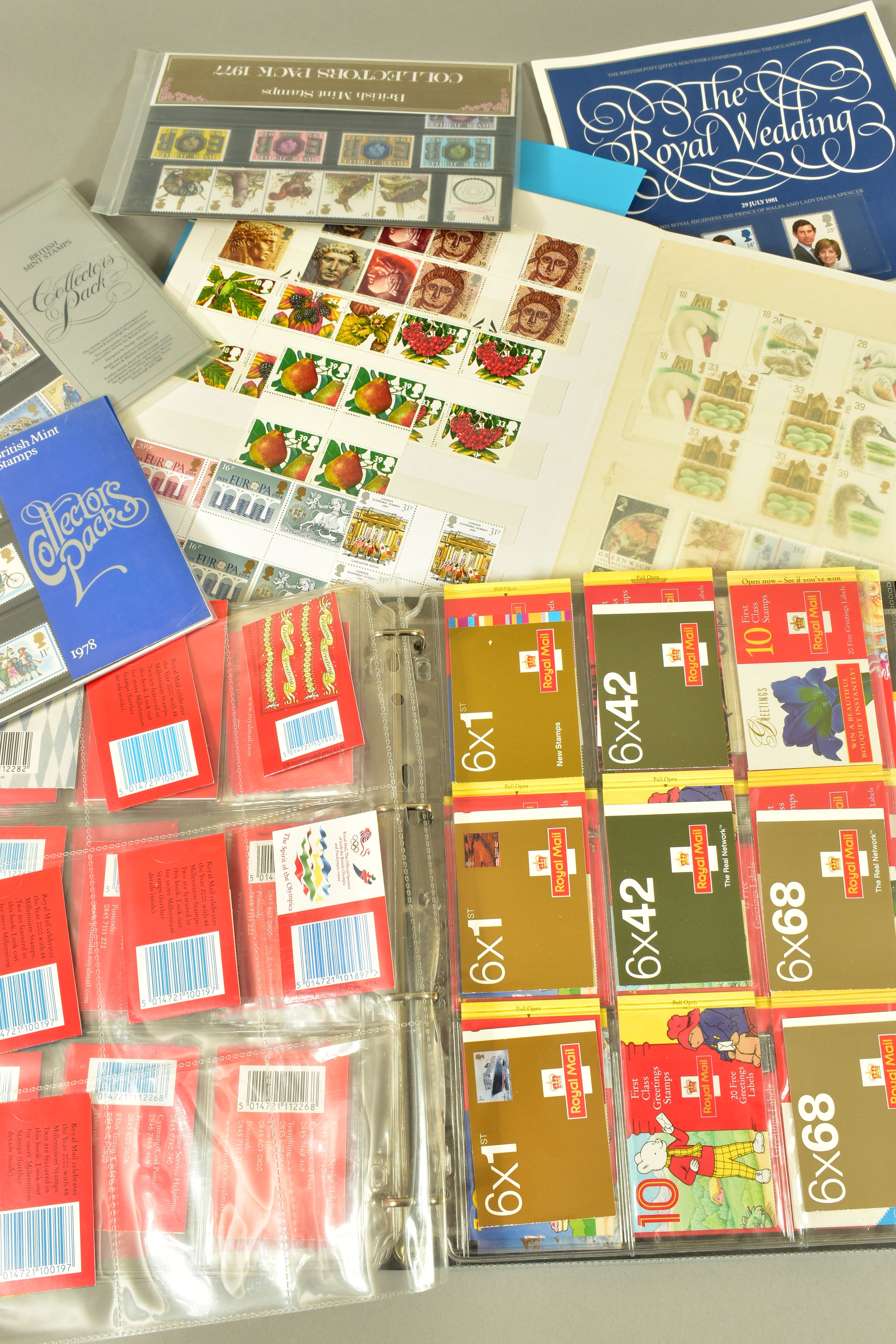 TWO ALBUMS OF GB STAMPS & BOOKLETS INCLUDING BLOCKS AND GUTTER PAIRS, TOGETHER WITH BOOKLETS, - Image 7 of 7